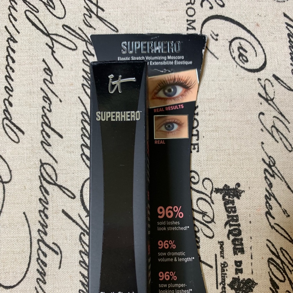 IT Cosmetics Superhero Mascara